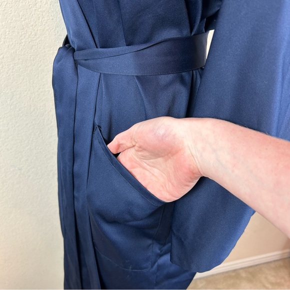 Authentic Japanese Navy Blue Gold Embroidered Kimono Robe - Picture 6 of 14